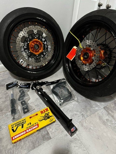 KTM Warp 9 SM Wheel Set with Extras. New
